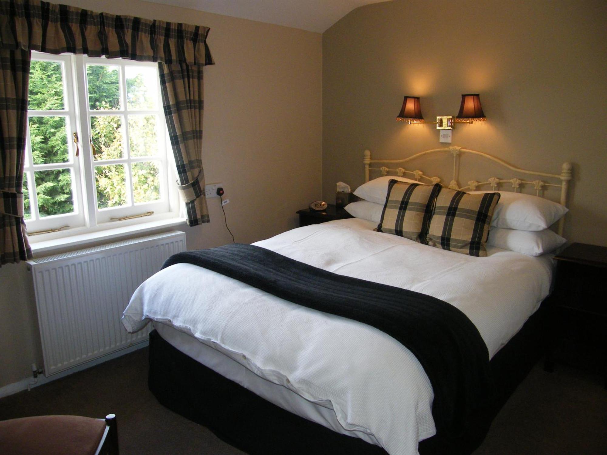Tumbling Weir Hotel Ottery St Mary Екстер'єр фото