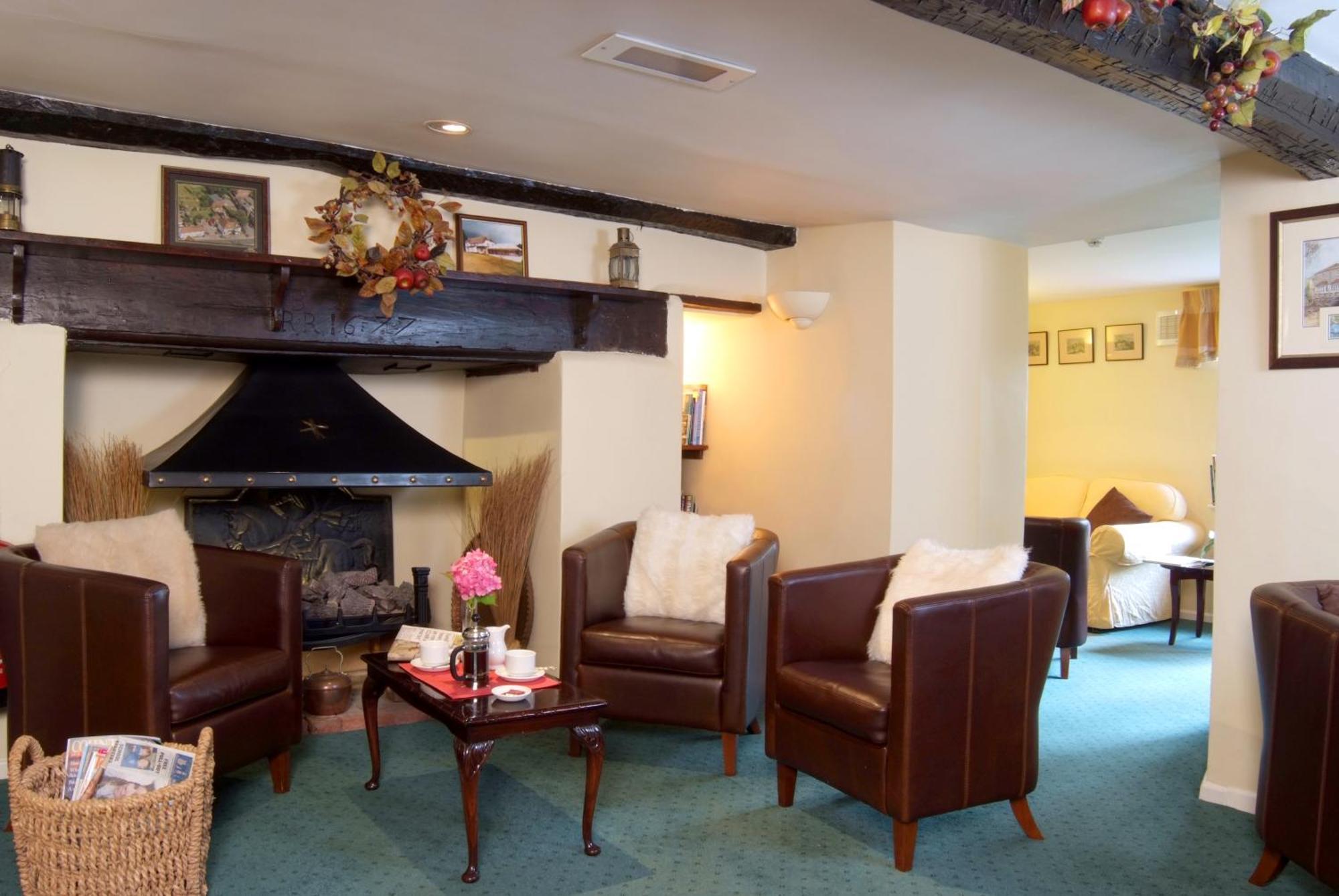 Tumbling Weir Hotel Ottery St Mary Екстер'єр фото